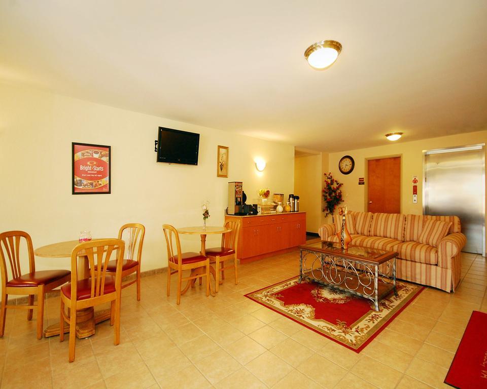 Econo Lodge Amelia Court House Szoba fotó